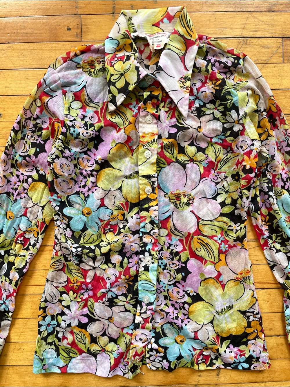 Vinage 1960's 1970's Nylon Floral Print Dagger Collar Blouse